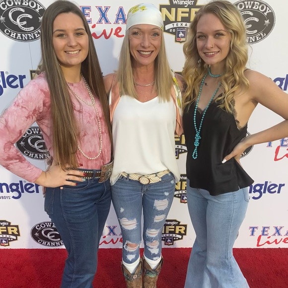 Meet your Posher, Sasha - Picture 16 of 17